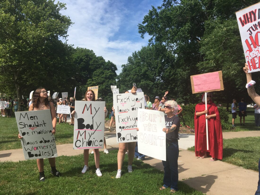 PHOTOS: Hundreds gather at South Park for reproductive rights rally ...